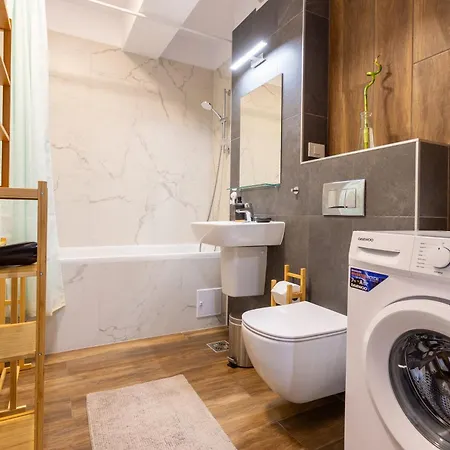 Fullview Deluxe, Free Underground Parking *