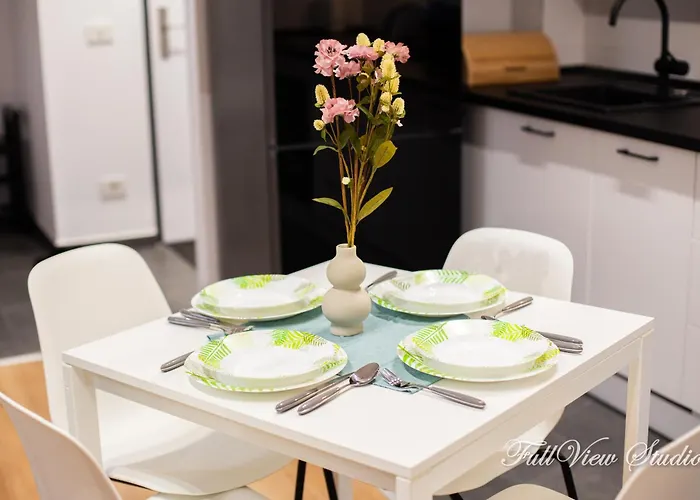 Fullview Deluxe, Free Underground Parking *