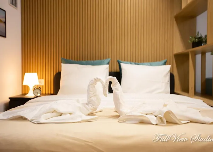 Fullview Deluxe, Free Underground Parking *