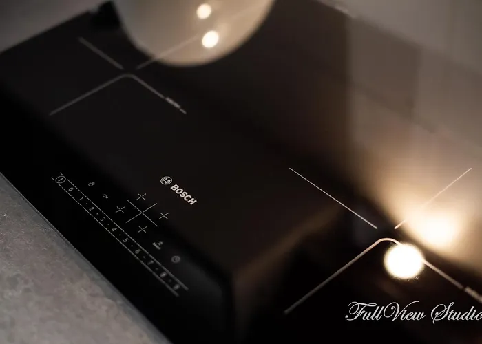 Fullview Deluxe, Free Underground Parking 아파트 *