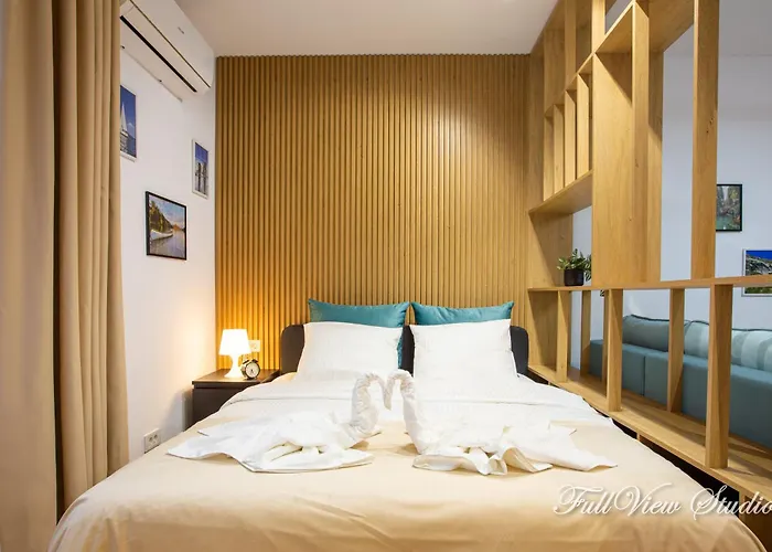 Fullview Deluxe, Free Underground Parking 아파트 티미쇼아라